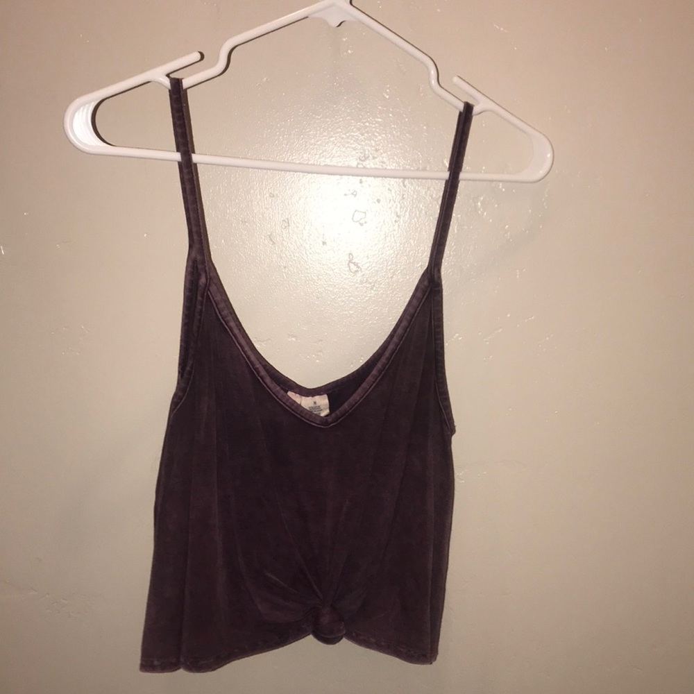 purple tank top
